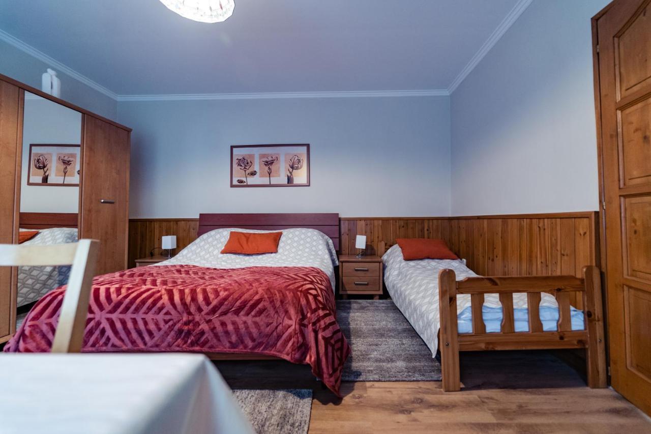 Estike Apartman Gyula Exterior photo